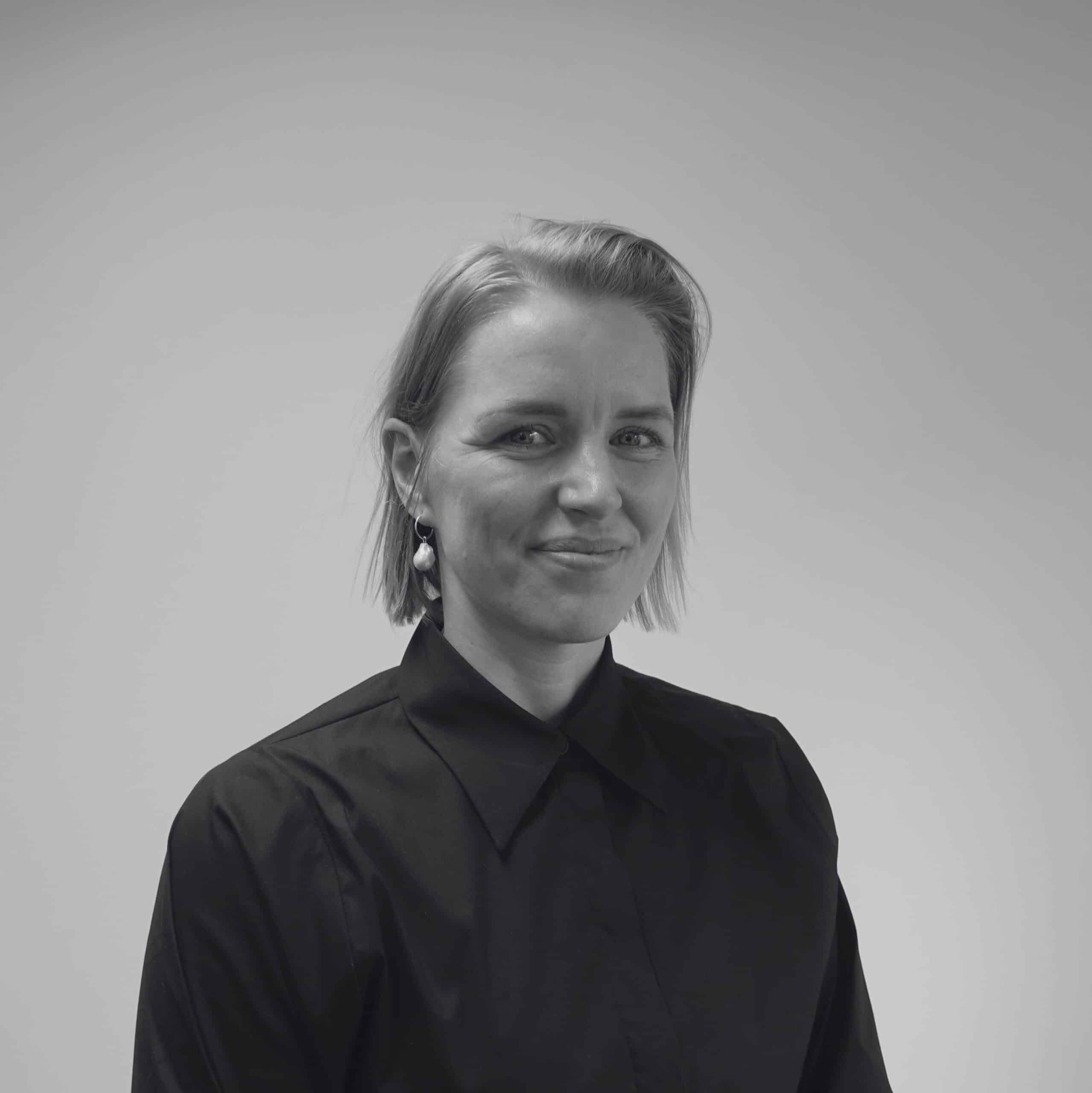 Sara la Cour
